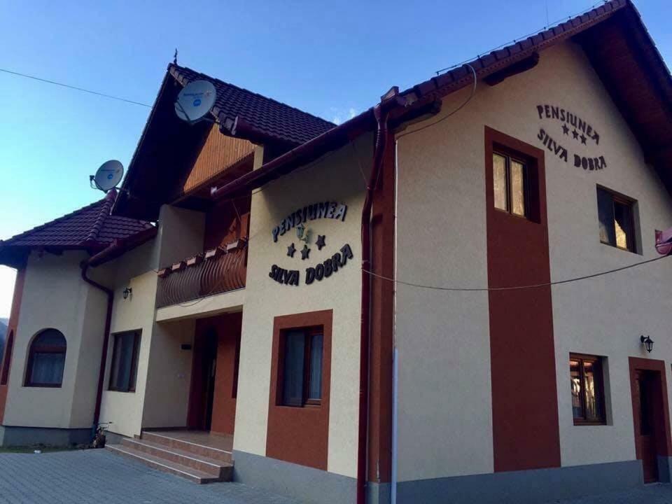 Pensiunea Silva Dobra Şugag Extérieur photo